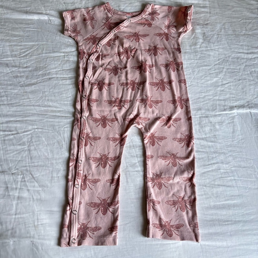 Kate Quinn Short Sleeve Cotton Kimono Style Jumpsuit Blush Bees 🐝 • Size 2T